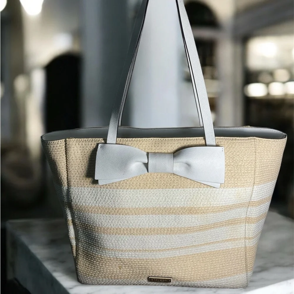 Kate Spade Beige and White Tote SHOULDERBAG Bag
